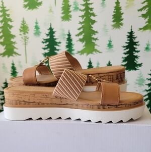 New 8.5 Henry Ferrera Sandals.